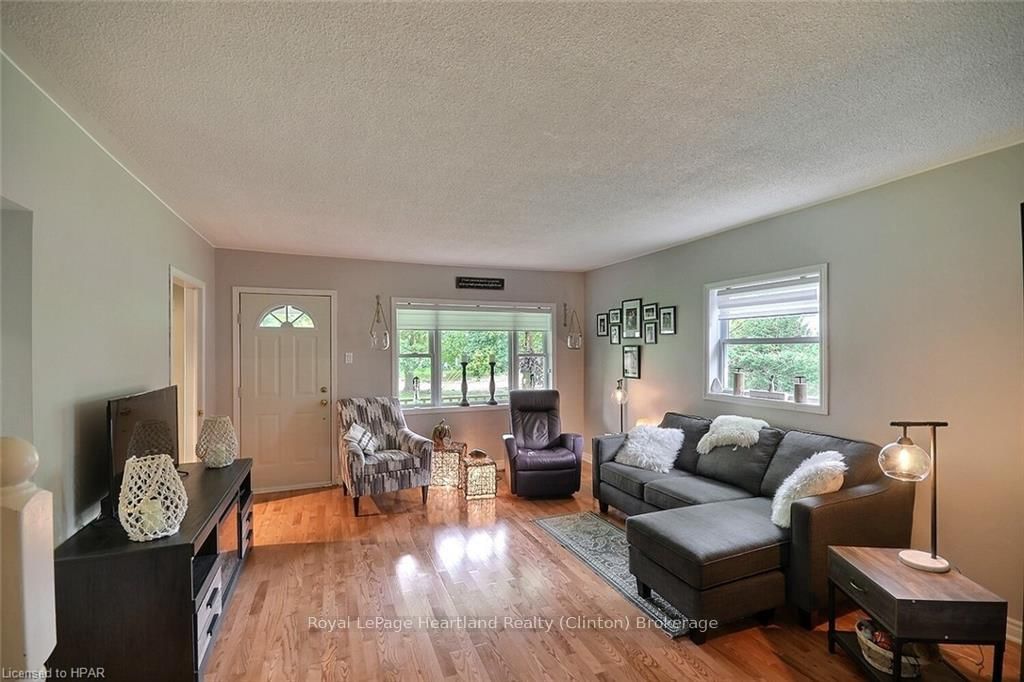 118 ISAAC Street • Central Huron, ON photo 5