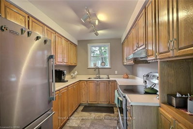 118 ISAAC Street • Central Huron, ON photo 8