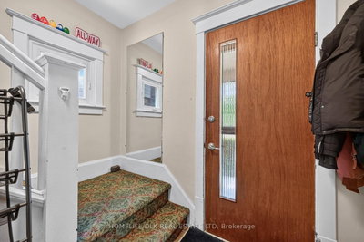 427 Earl Street — more photos