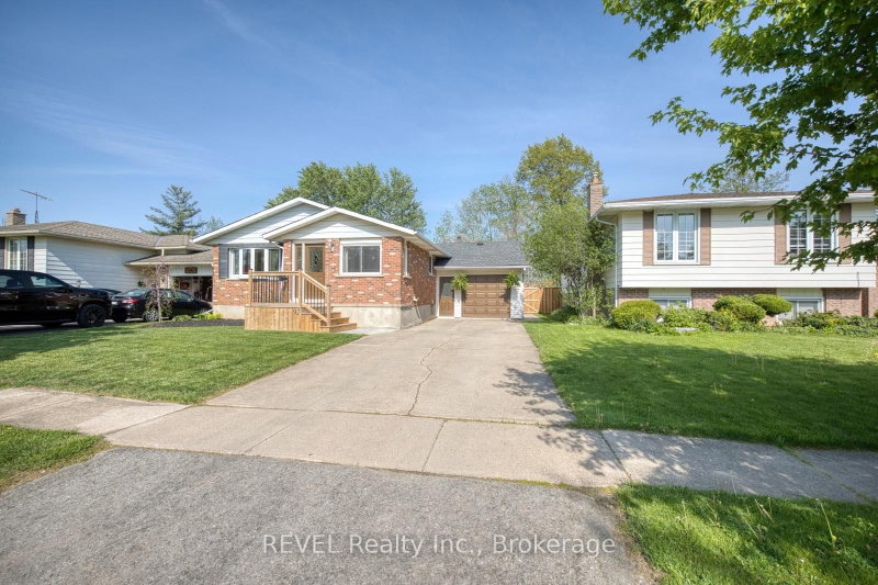 92 Royal Oak Drive