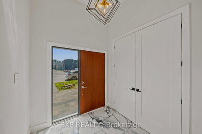 375 Madison Avenue • #B • Ottawa, ON photo 2