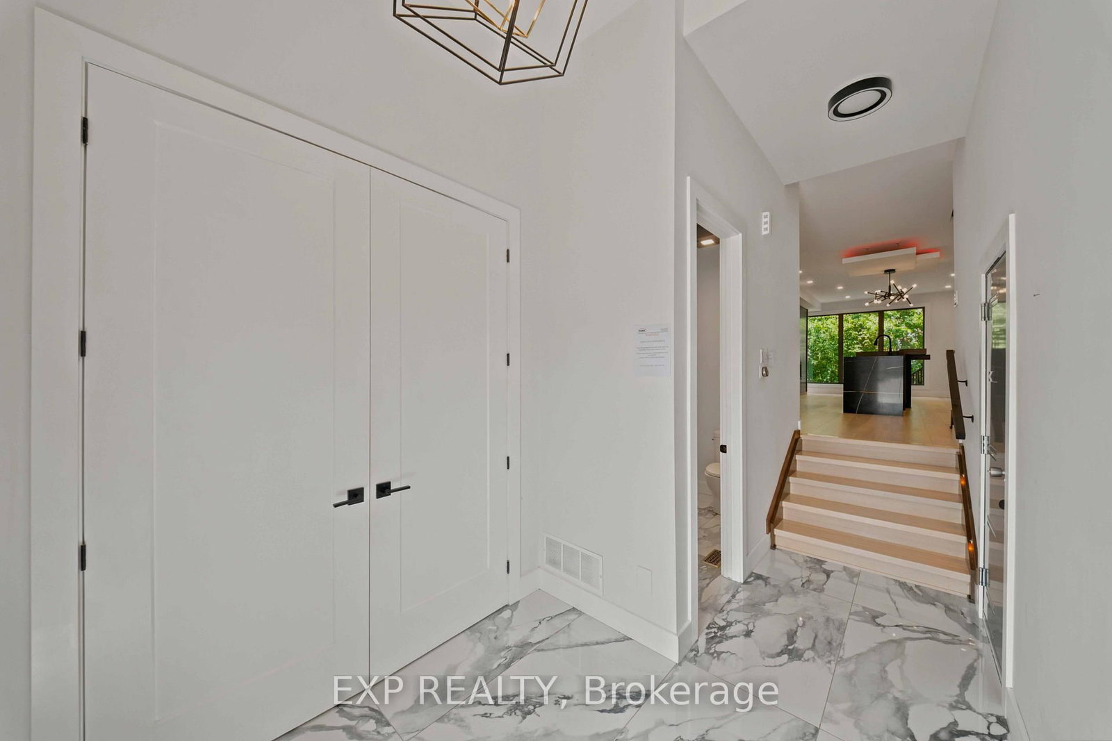 375 Madison Avenue • #B • Ottawa, ON photo 3