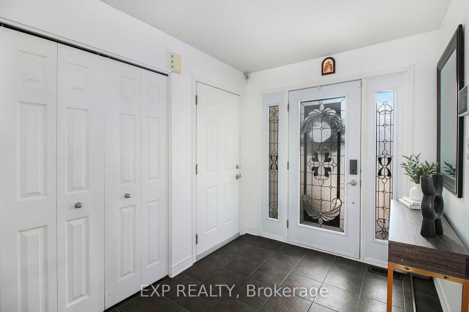 234 Sandra Crescent • Clarence-Rockland, ON photo 4