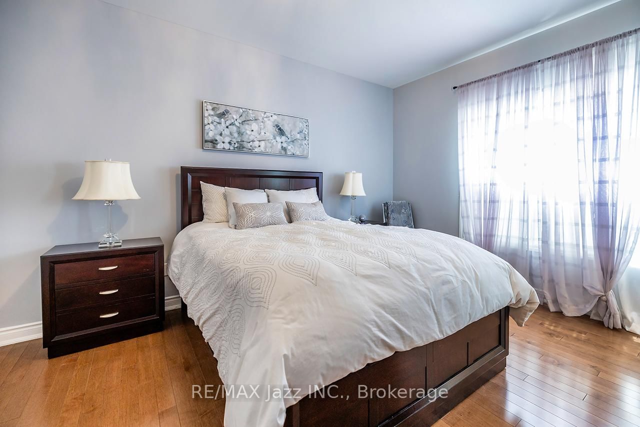 808 Hudson Street • Cobourg, ON photo 13