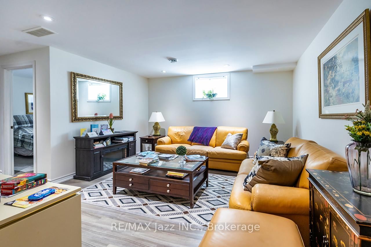 808 Hudson Street • Cobourg, ON photo 25