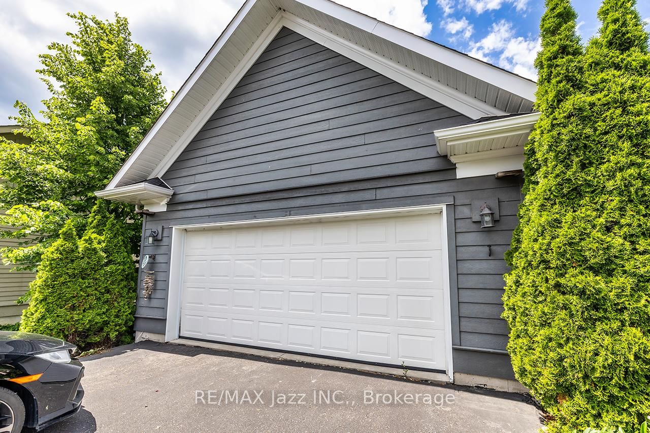 808 Hudson Street • Cobourg, ON photo 35