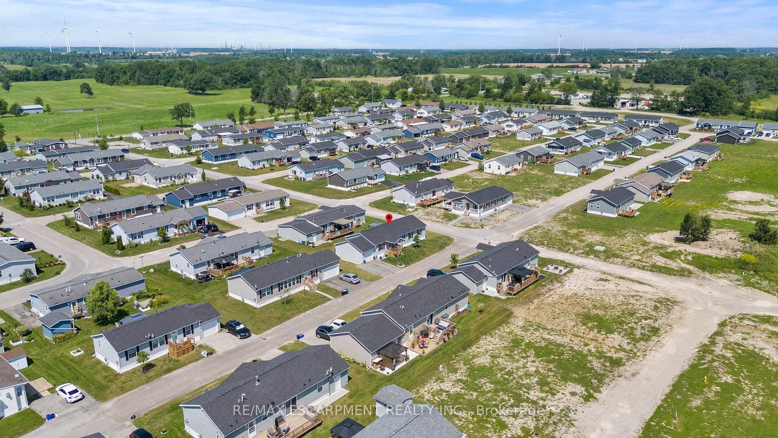 13 Hickory Hollow • Haldimand, ON photo 32