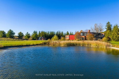 2441 7th Line — more photos