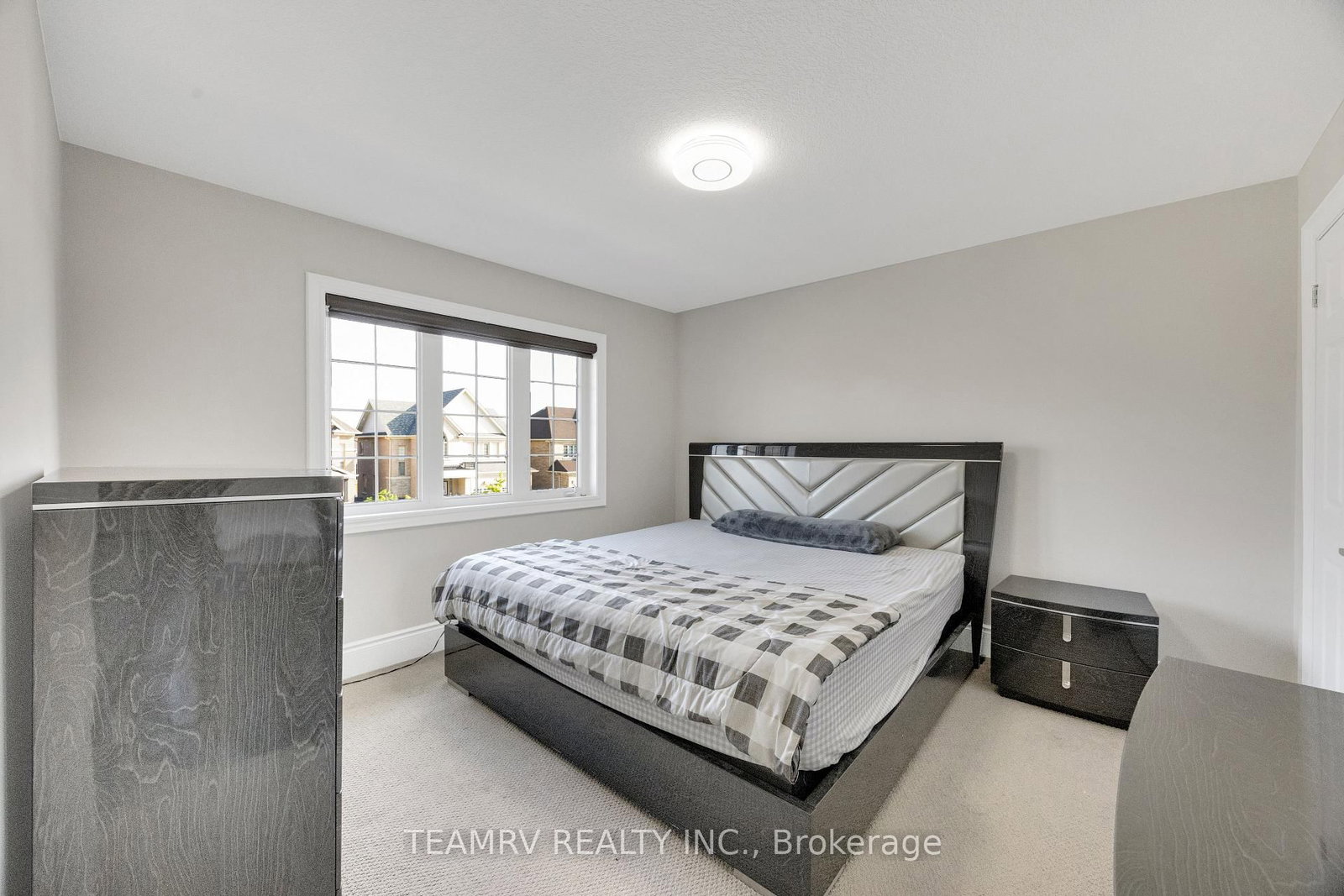 1161 Upper Thames Drive • Woodstock, ON photo 35