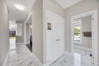 1161 Upper Thames Drive • Woodstock, ON photo 7