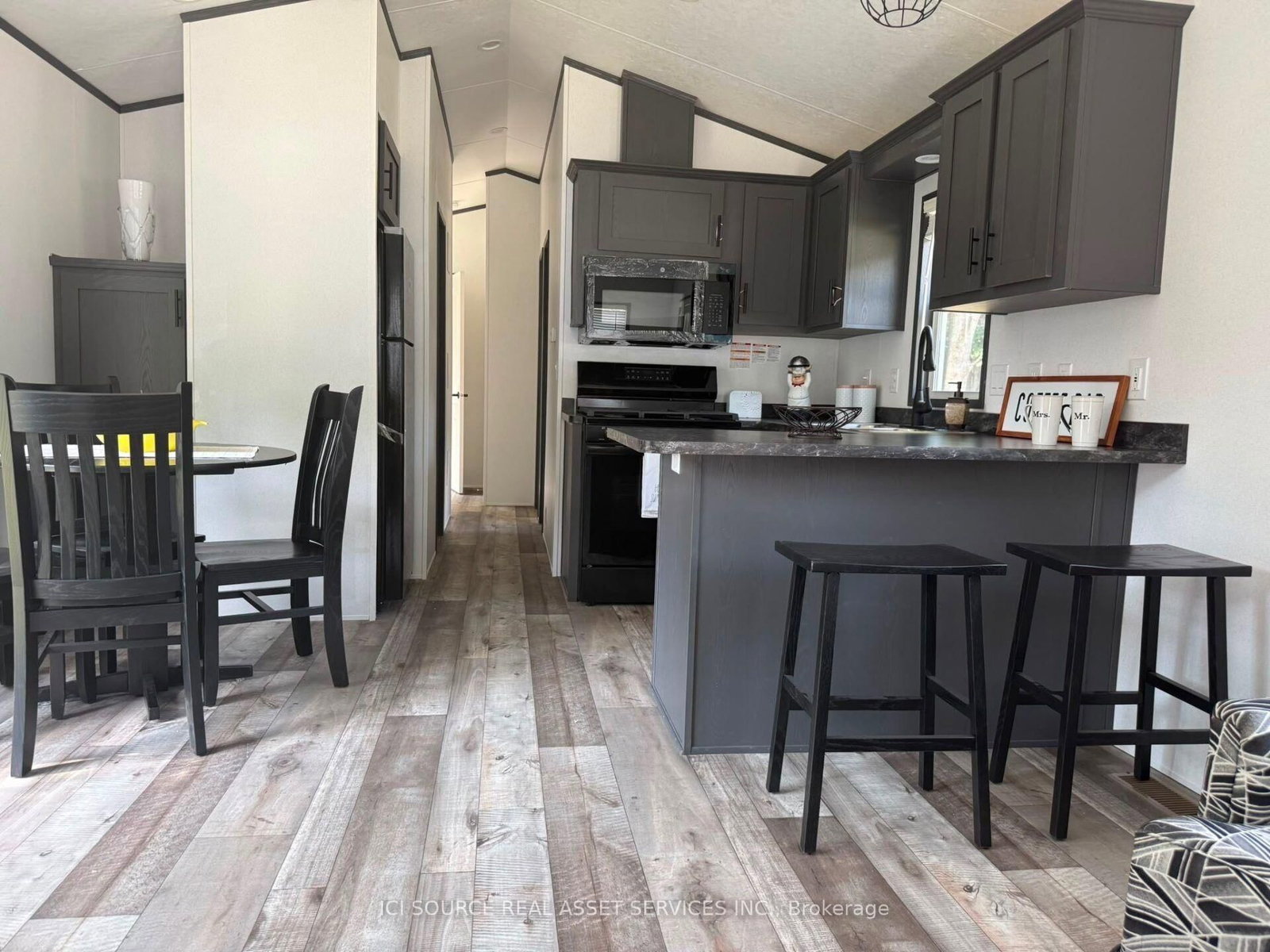 486 County Road 18 • #HCBR01 • Prince Edward County, ON photo 4