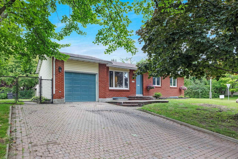 1401 METZ Crescent