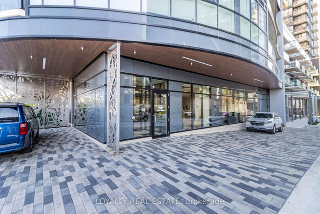 303 - 108 GARMENT Street