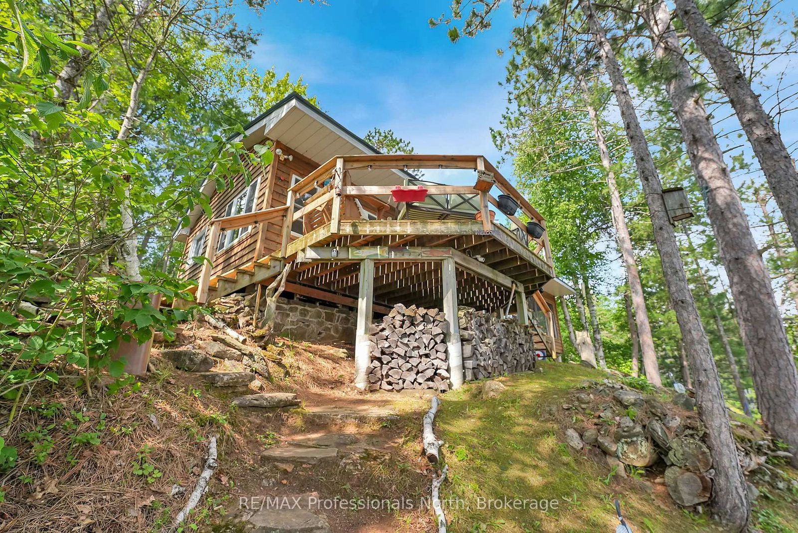 10549 Devil's Lake WAO • Minden Hills, ON photo 33