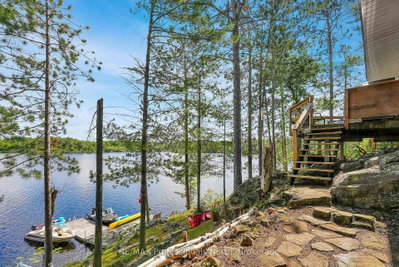 10549 Devil's Lake WAO • Minden Hills, ON photo 5