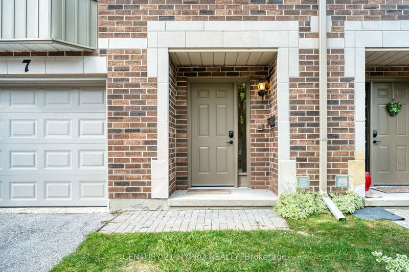 7 - 1548 Richmond Street