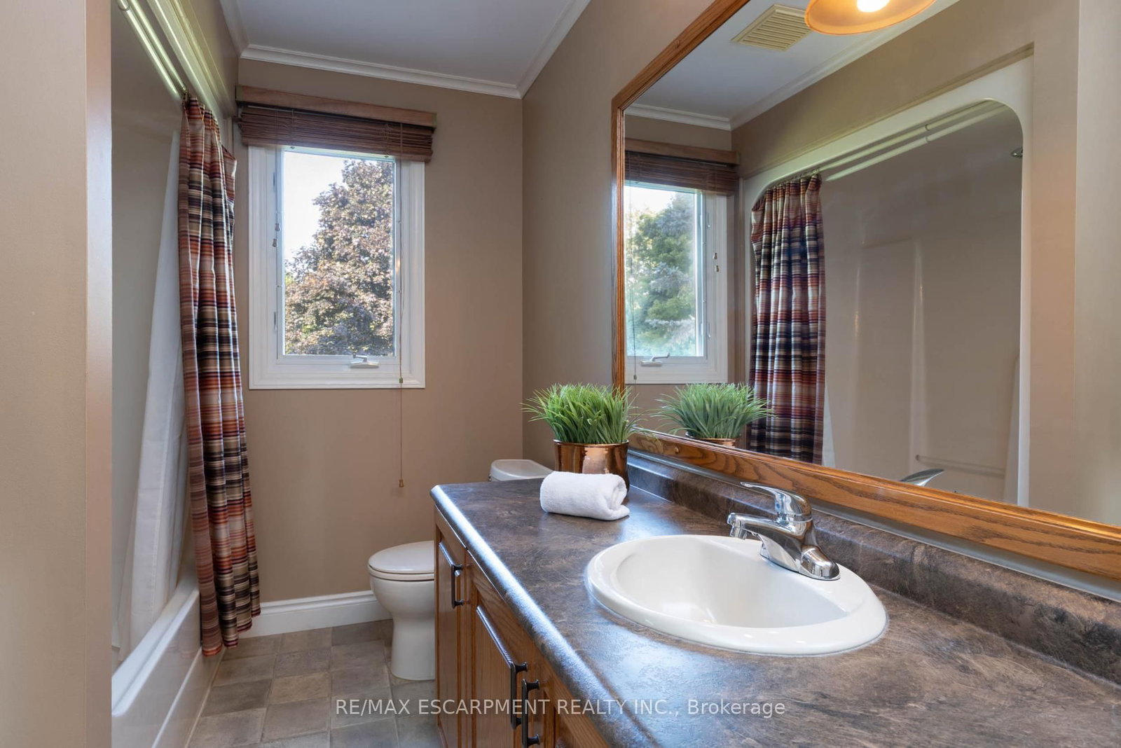 1416 Progreston Road • Hamilton, ON photo 28