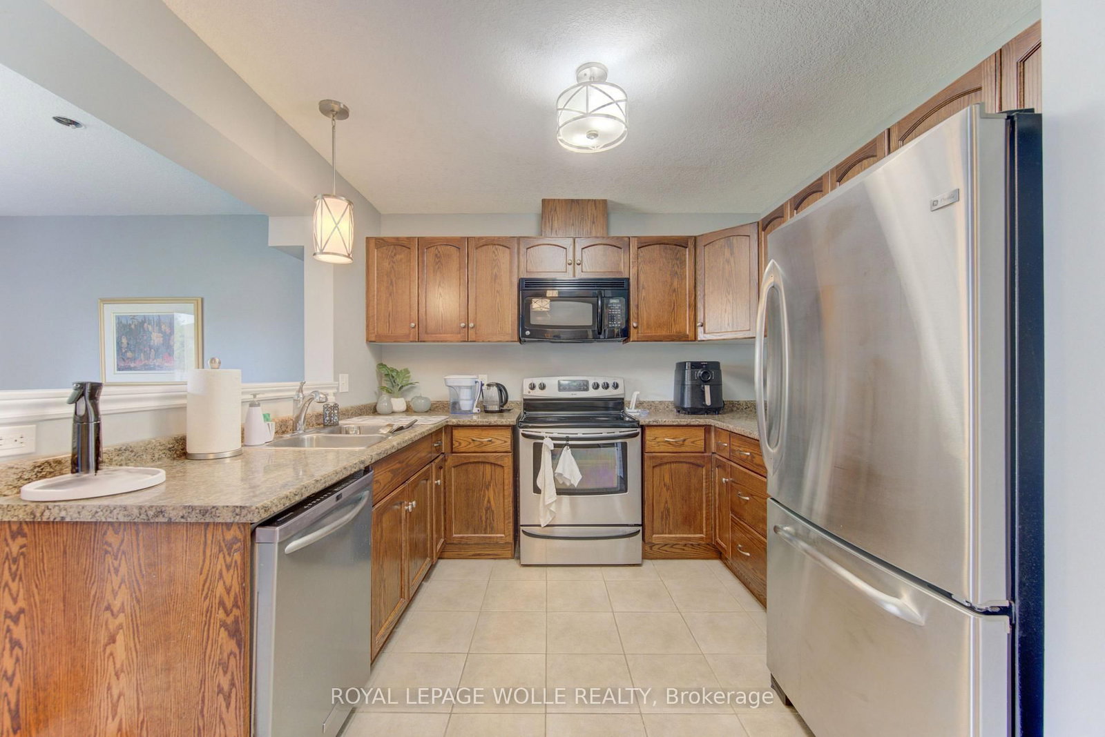 6 Edwards Street • Guelph, ON photo 3