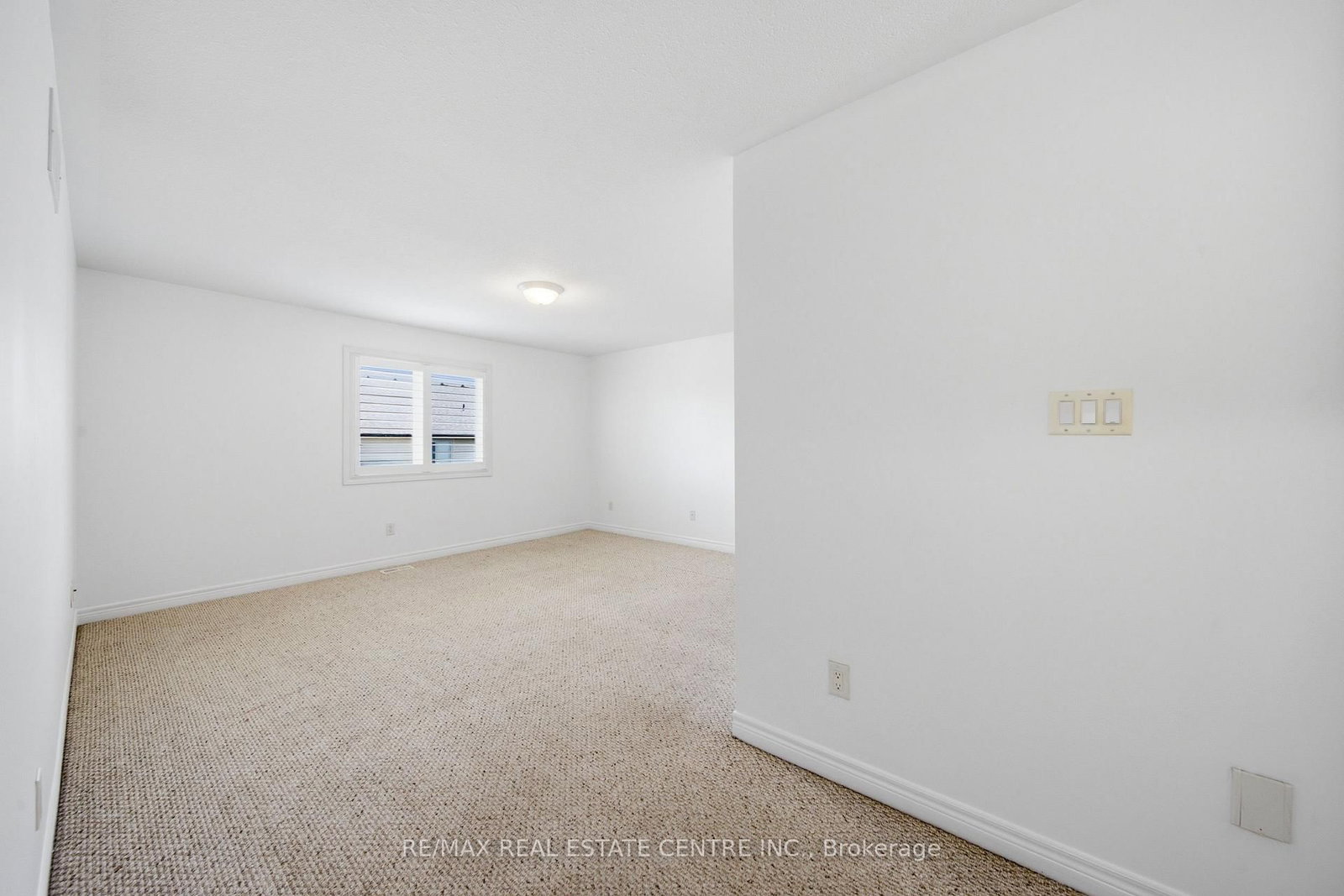 441 Stonehenge Drive • #32 • Hamilton, ON photo 34