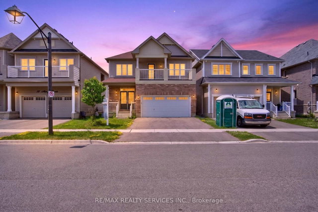 8 Munro Circle