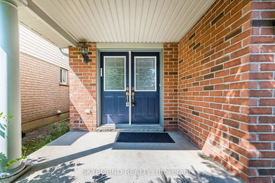 735 Karlsfeld Road — photo 2