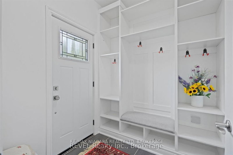1018 Kerby St photo 5