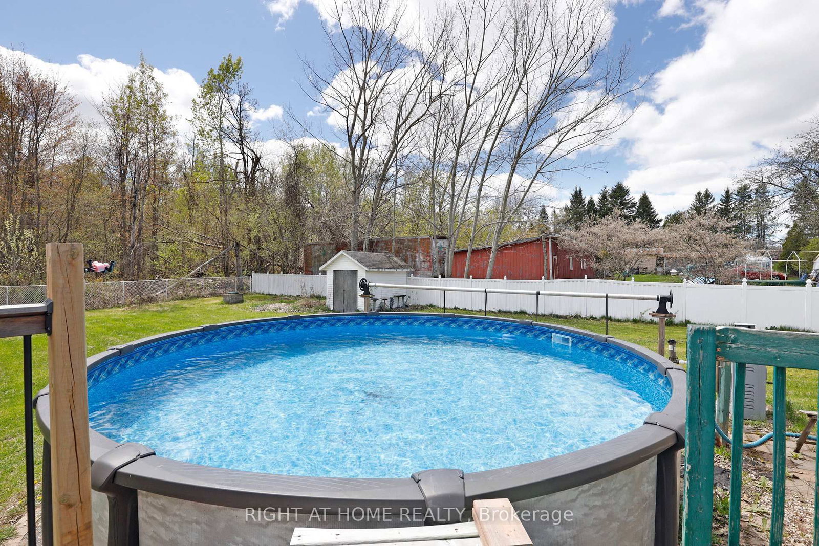 902 Rue Elizabeth Street • Alfred and Plantagenet, ON photo 25