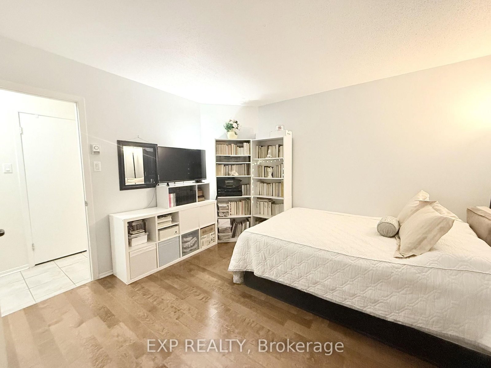 316 Lorry Greenberg Drive • #122 • Ottawa, ON photo 12