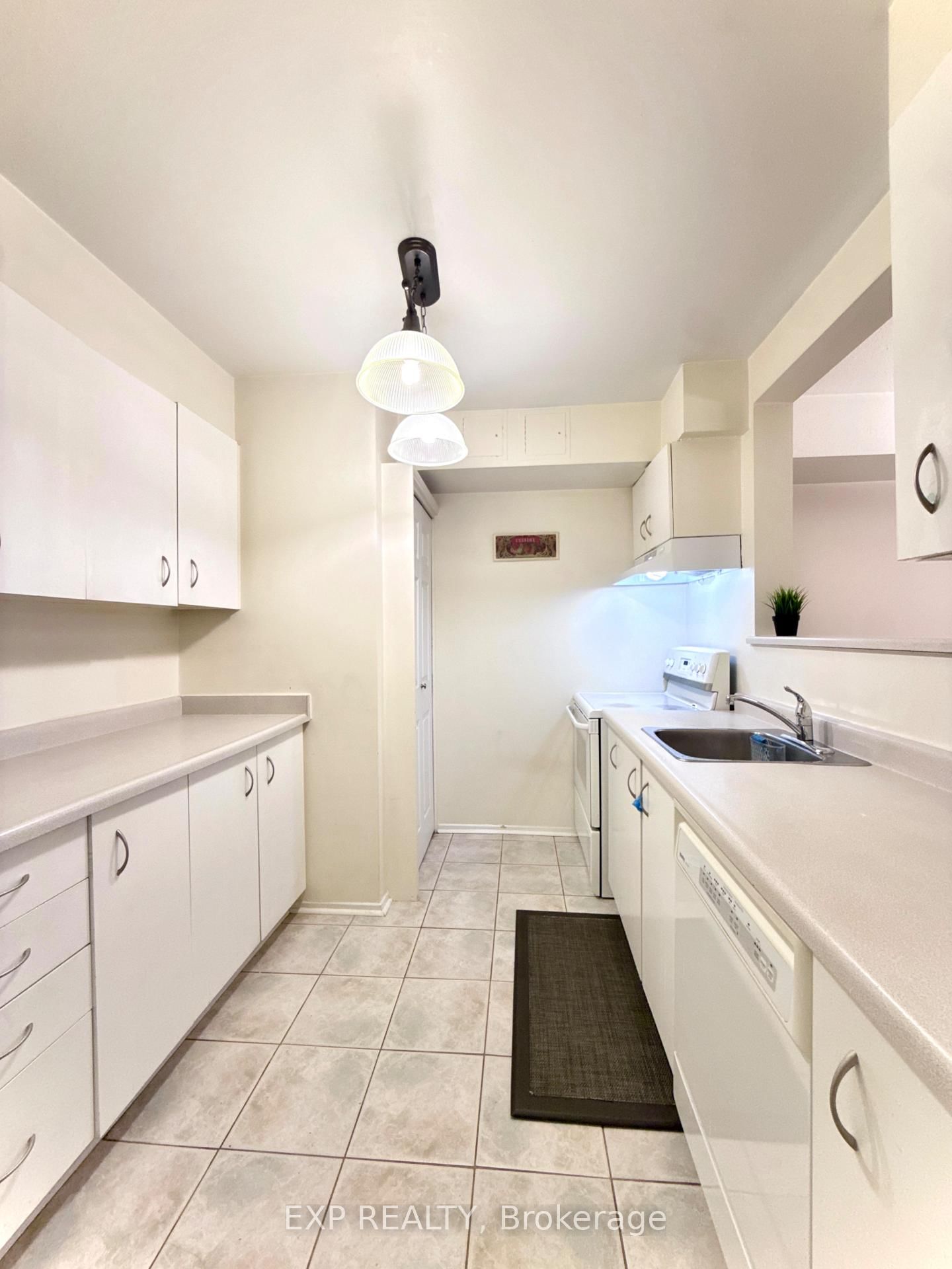 316 Lorry Greenberg Drive • #122 • Ottawa, ON photo 23
