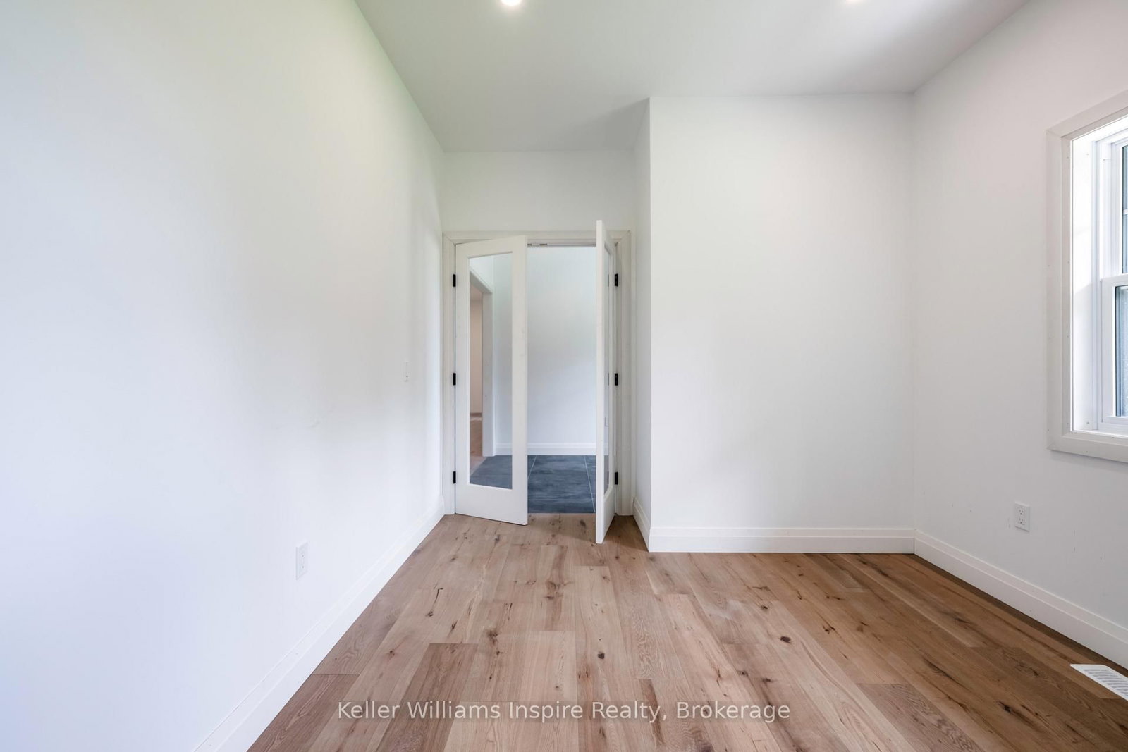 537266 Main Street • Melancthon, ON photo 11