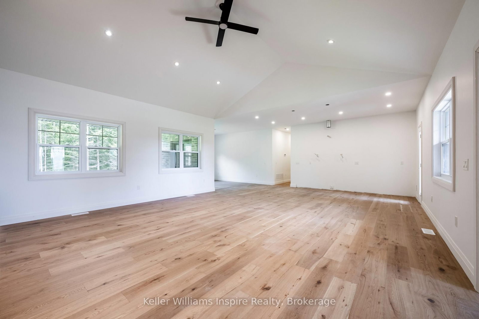 537266 Main Street • Melancthon, ON photo 13