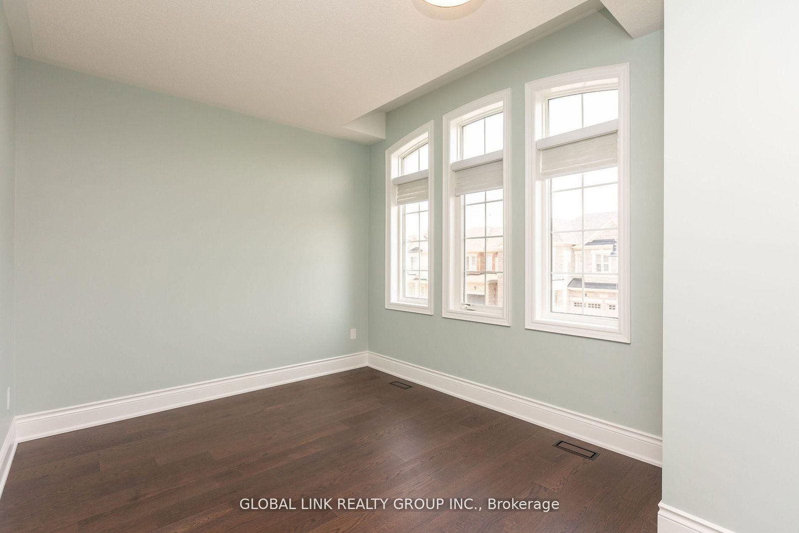 44 Golden Hawk Drive • Hamilton, ON photo 30