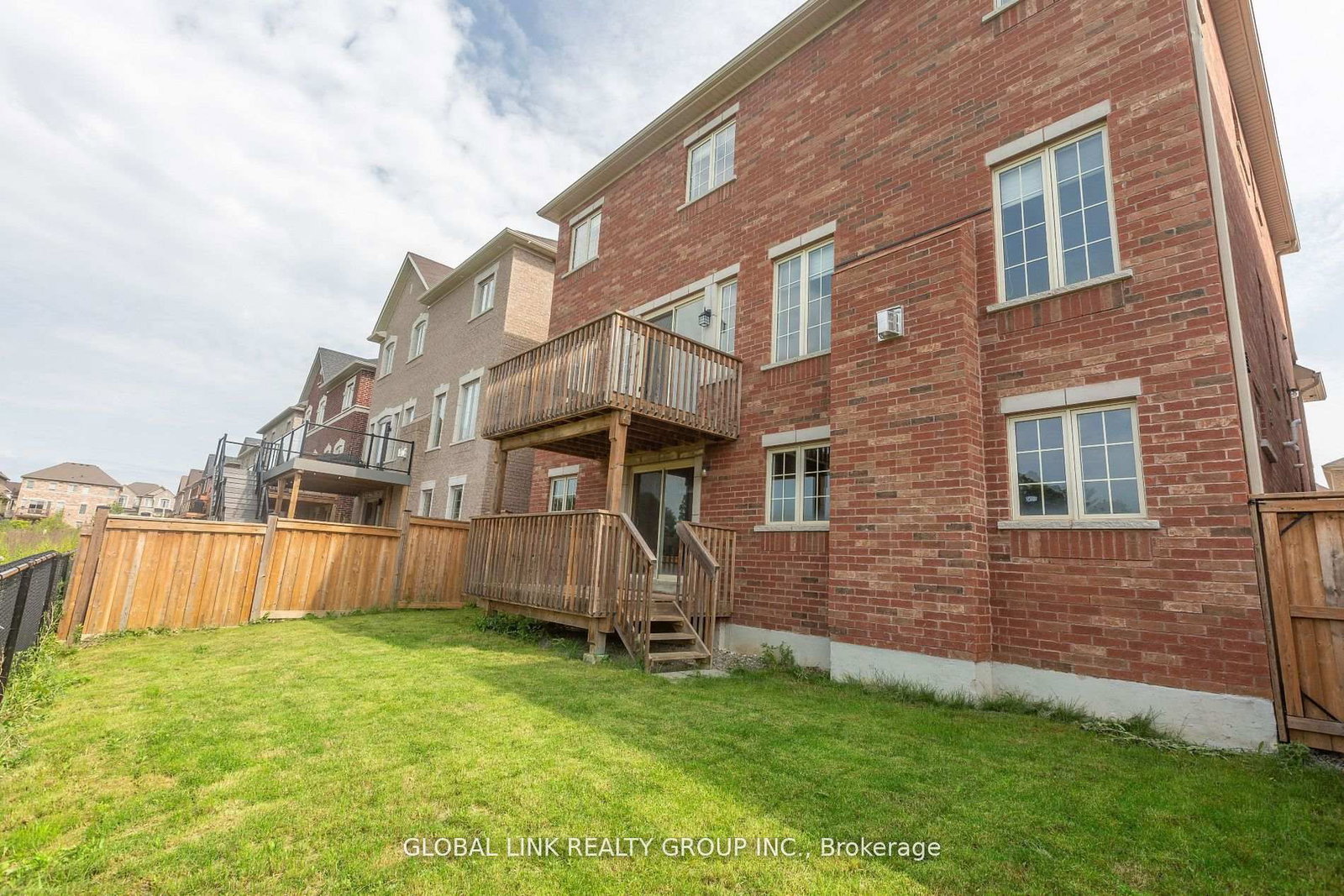 44 Golden Hawk Drive • Hamilton, ON photo 32