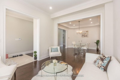 44 Golden Hawk Drive • Hamilton, ON photo 4