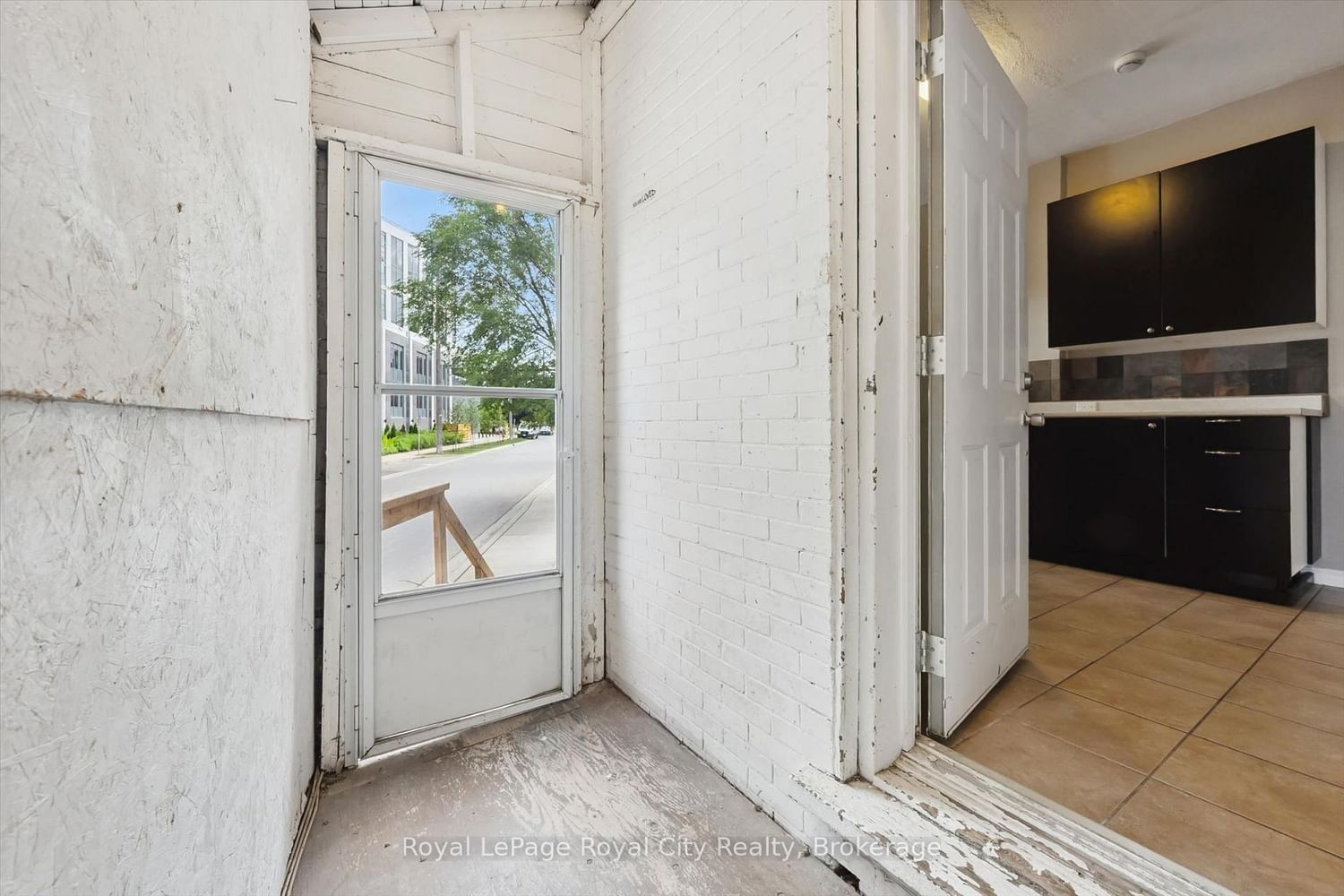 90 Neeve Street • Guelph, ON photo 21