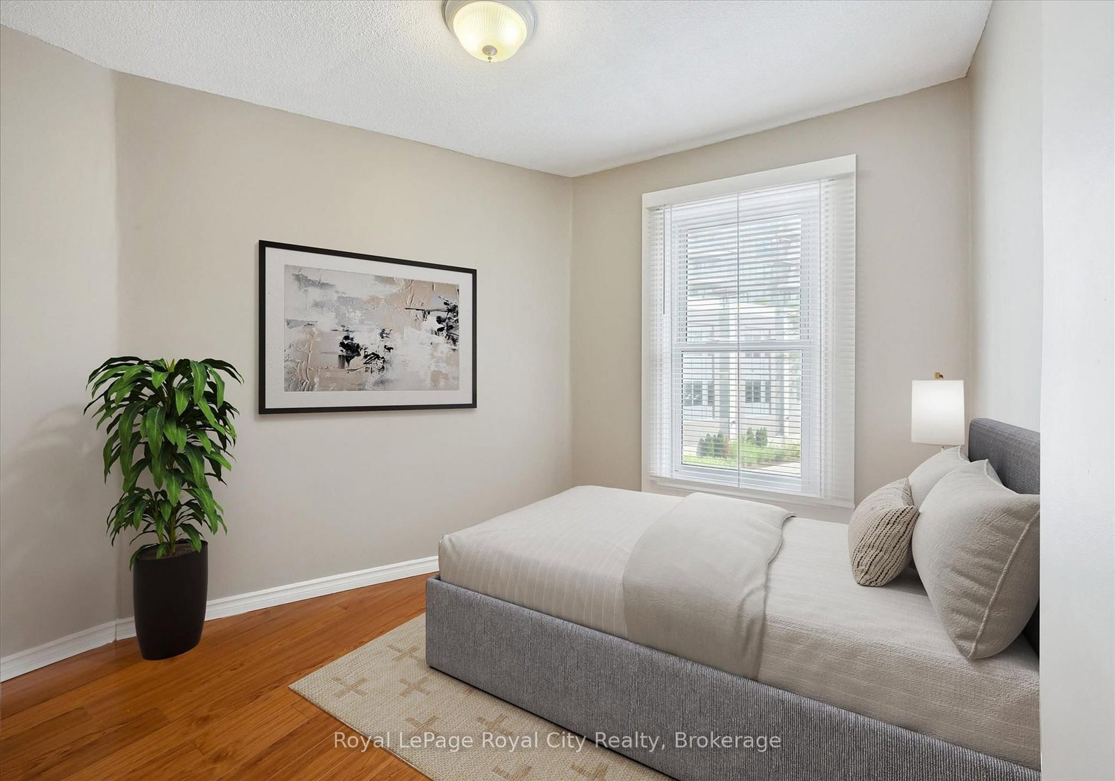 90 Neeve Street • Guelph, ON photo 32