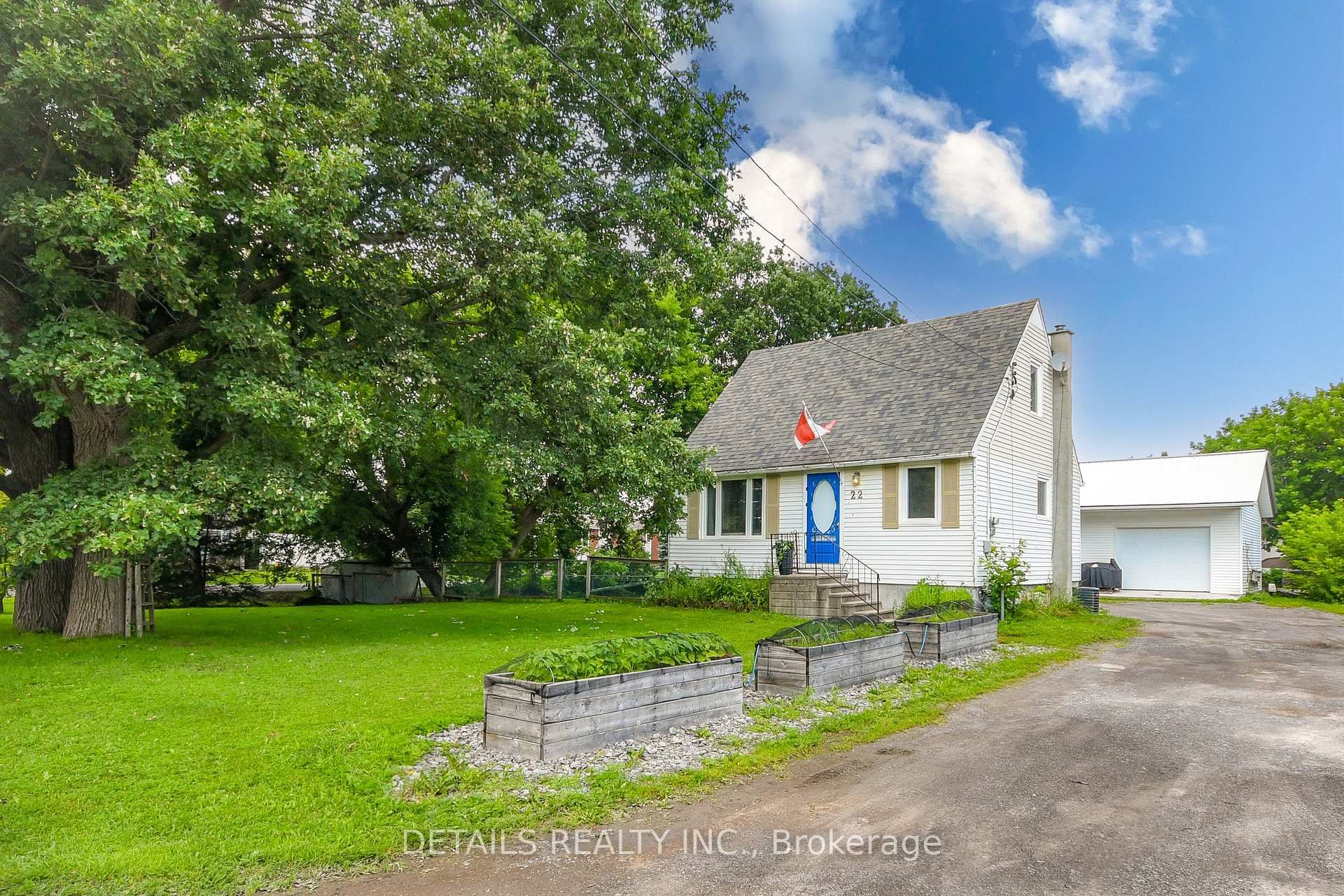 22 Colonel Murray Street, Richmond, ON
