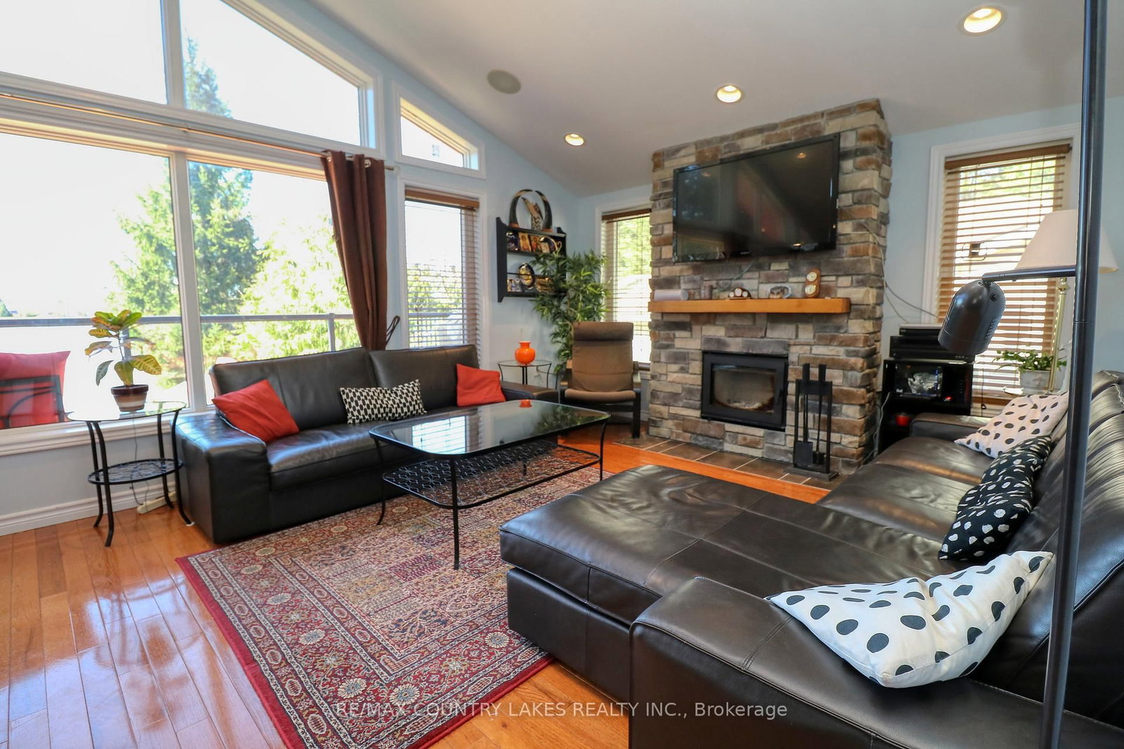 87 Paradise Road • Kawartha Lakes, ON photo 6