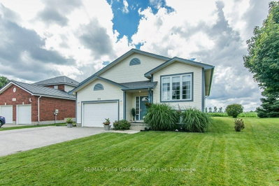 77 Lawrence Street • Wellesley, ON photo 3