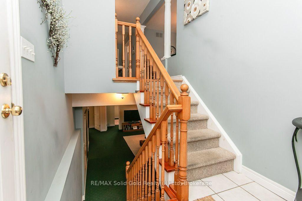 77 Lawrence Street • Wellesley, ON photo 6