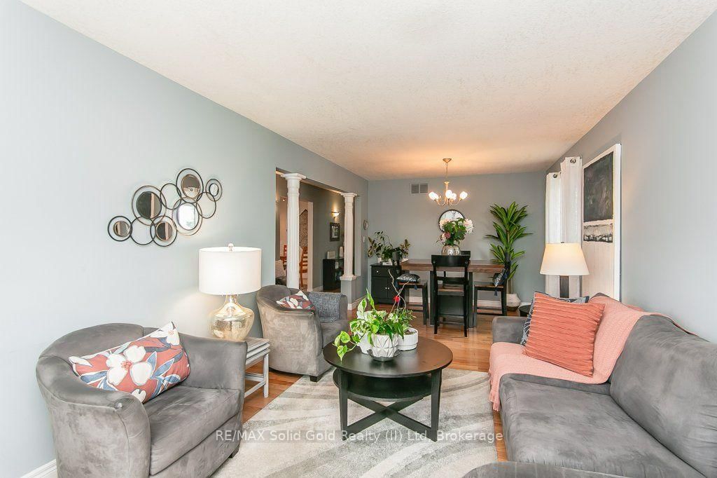 77 Lawrence Street • Wellesley, ON photo 9