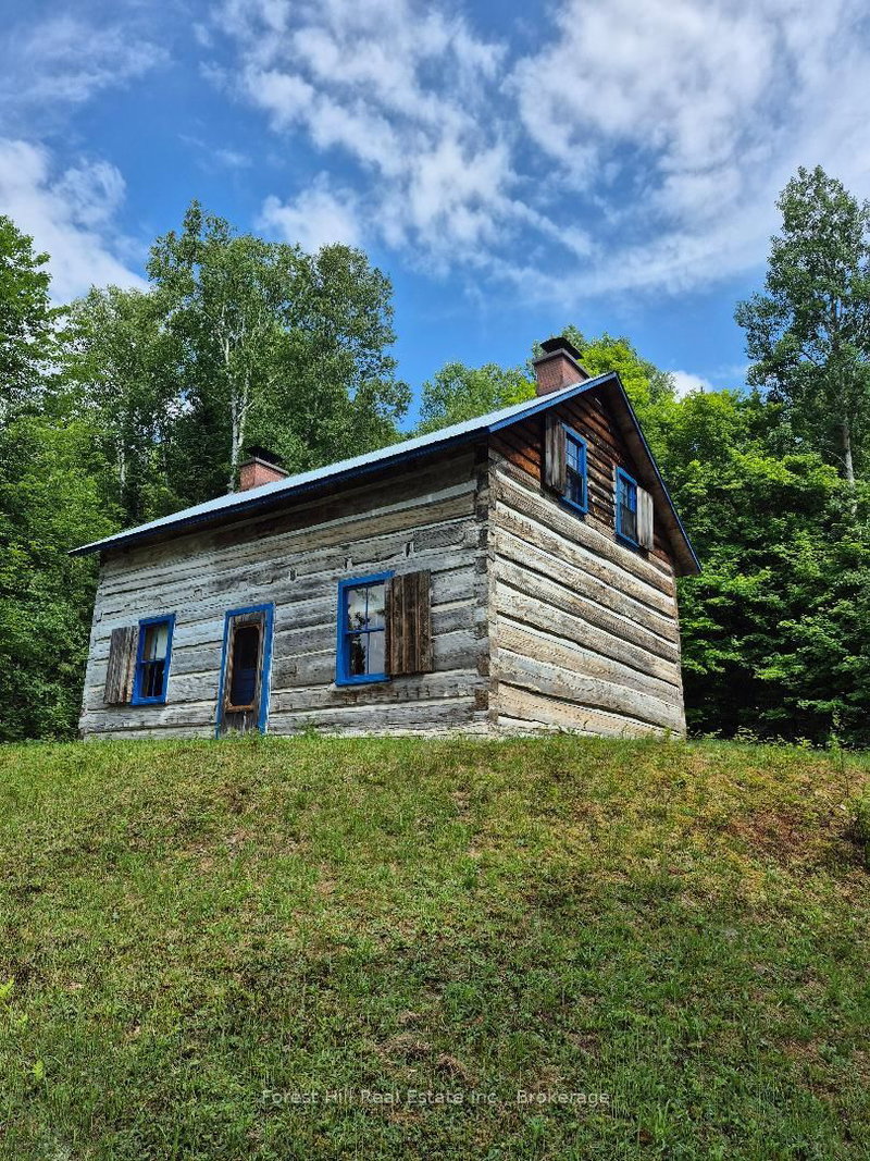 230 Baker Road S, Magnetawan