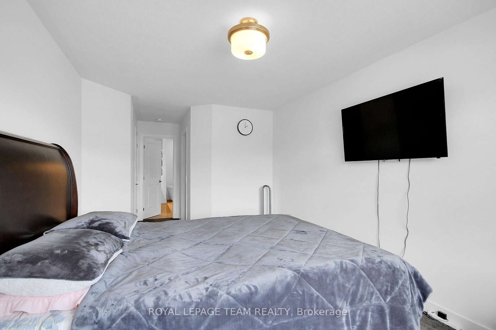 67 Heirloom Street • Ottawa, ON photo 27