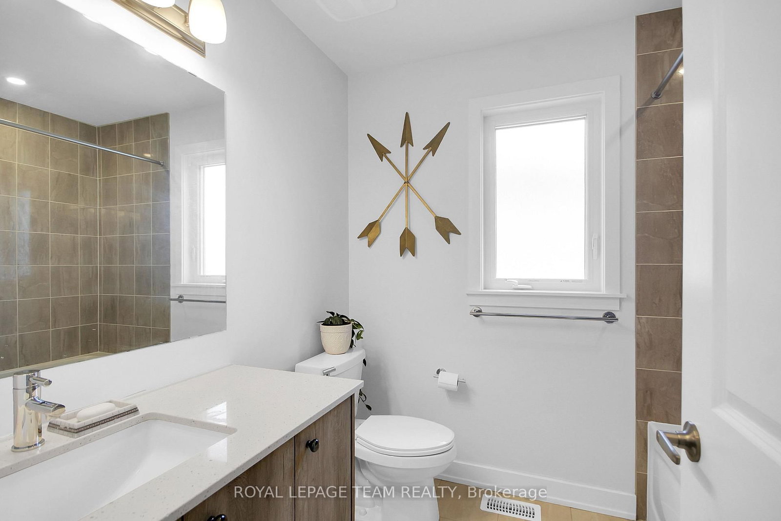 67 Heirloom Street • Ottawa, ON photo 36