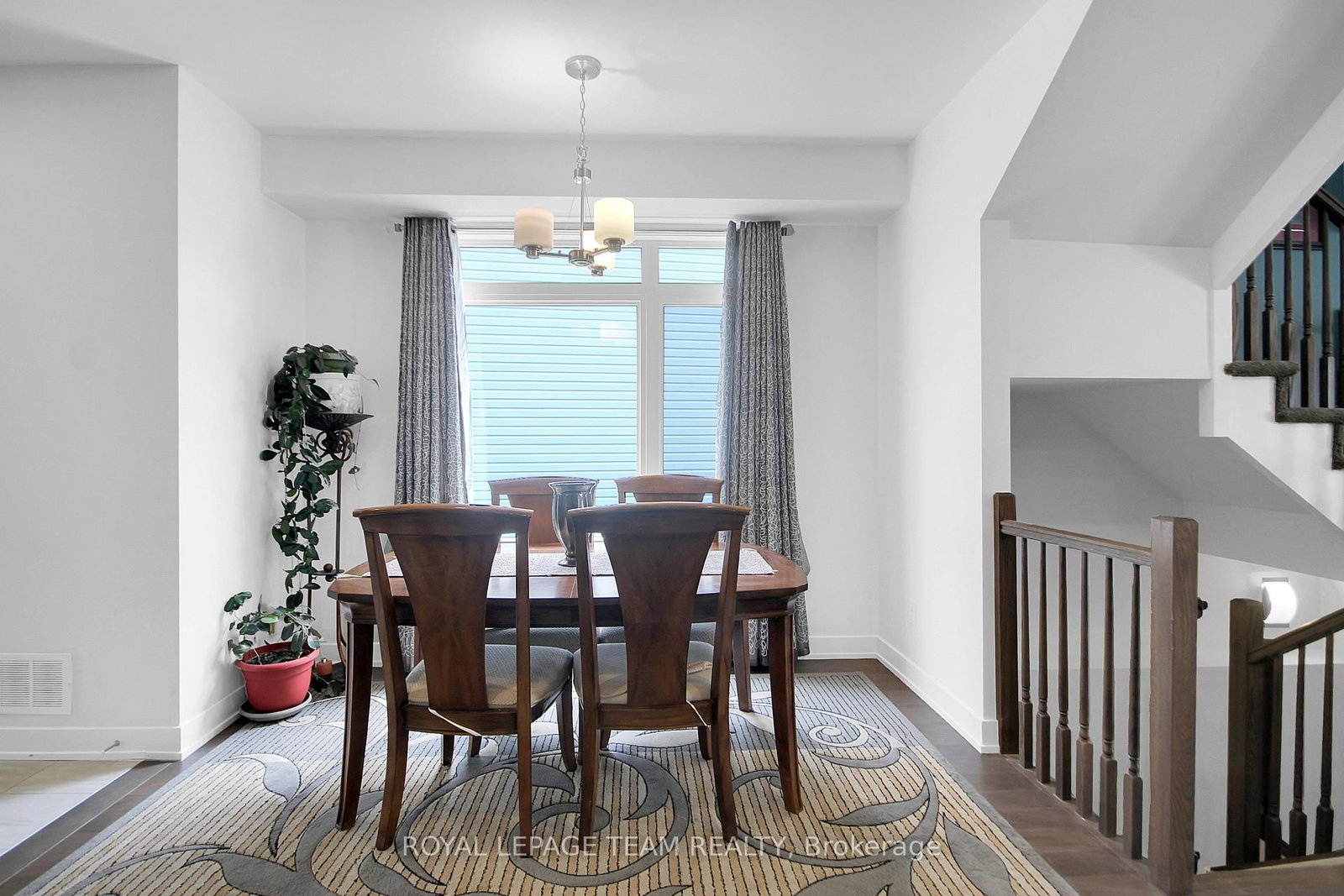 67 Heirloom Street • Ottawa, ON photo 7