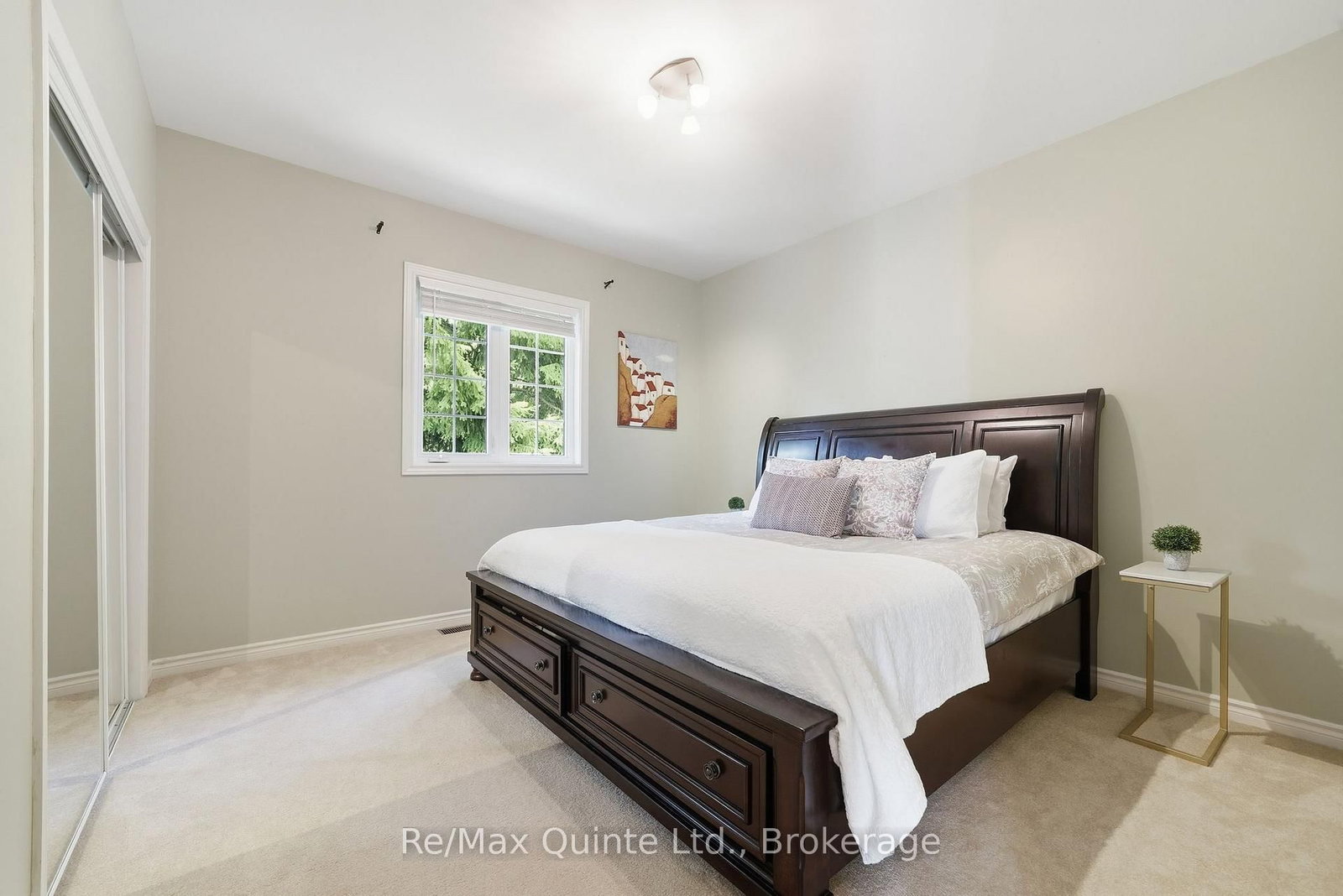 35 Penny Lane • Belleville, ON photo 34