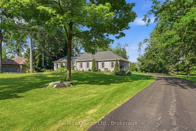 35 Penny Lane • Belleville, ON photo 8