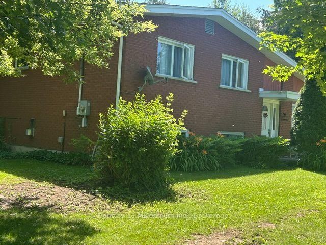 112197 Grey Road 3 Road N