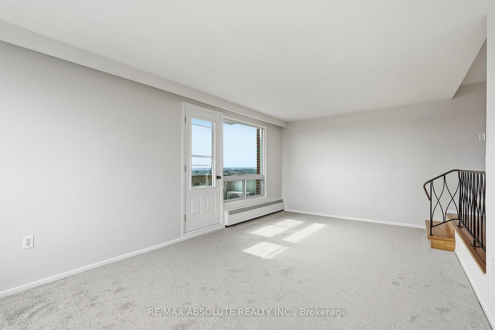 915 Elmsmere Road • #1010 • Ottawa, ON photo 11