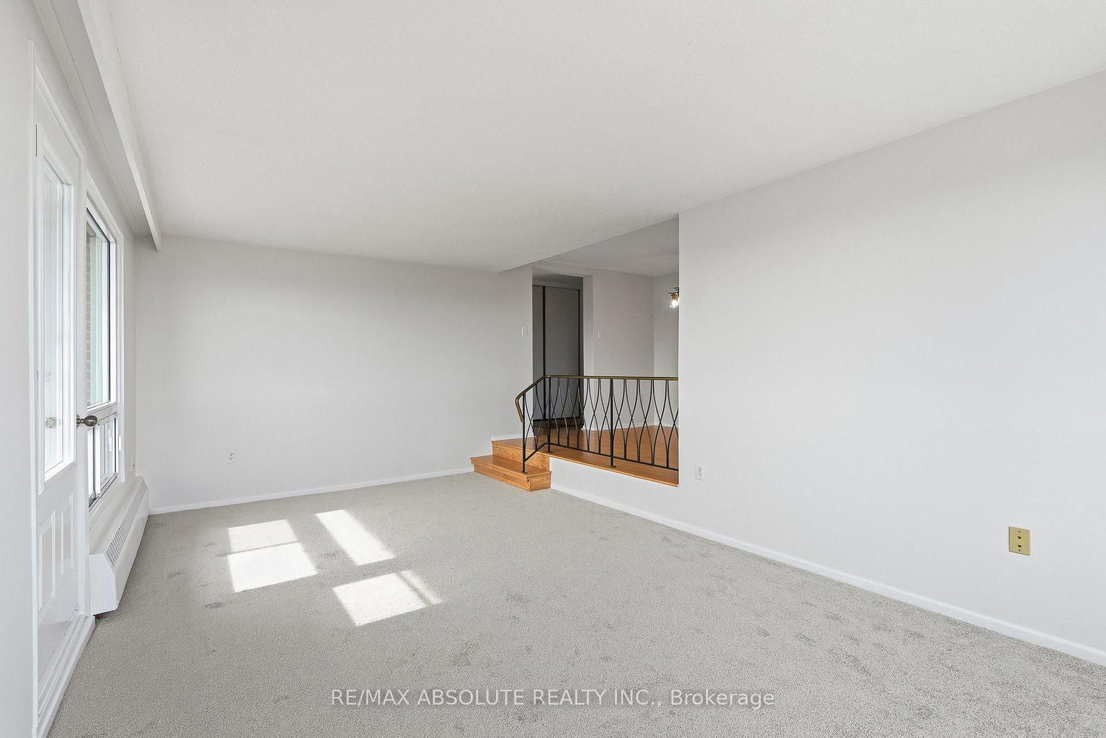 915 Elmsmere Road • #1010 • Ottawa, ON photo 12
